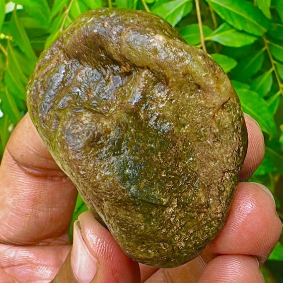 Raw Golden Sapphire Crystal: Reiki Healing Stone, 570 Ct