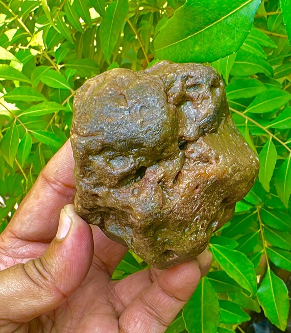 Huge Golden Sapphire Specimen: Raw Reiki Crystal (2141 Ct, 65x58x50 Mm) Huge Golden Sapphire Specimen: Raw Reiki Crystal (2141 Ct, 65x58x50 Mm)