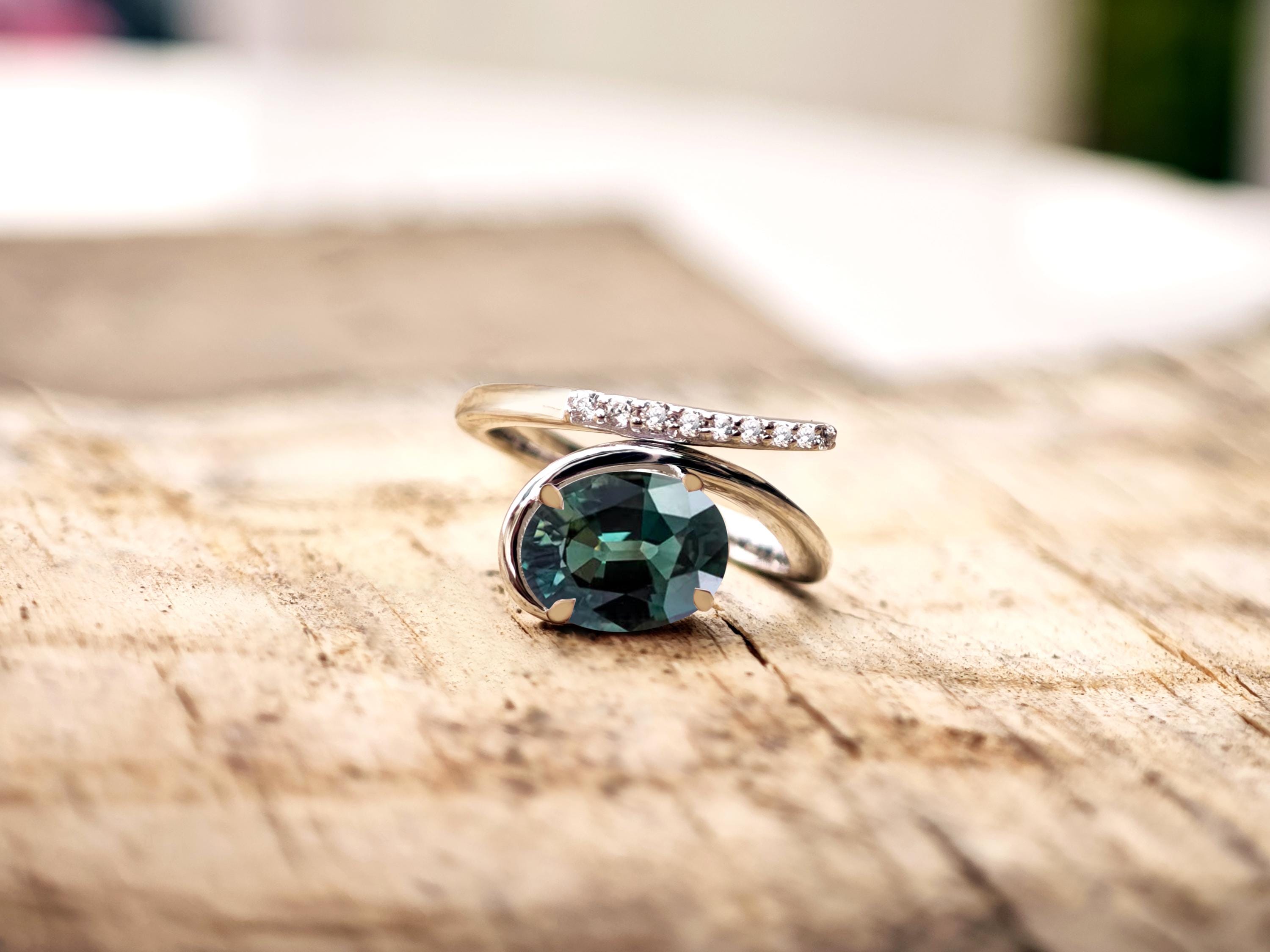 Color Changing Teal Sapphire Engagement Ring For Women 925 Sterling Silver Sapphire Gemstone Ring Antique Wedding Ring Unique Promise Ring Color Changing Teal Sapphire Engagement Ring For Women 925 Sterling Silver Sapphire Gemstone Ring Antique Wedding Ring Unique Promise Ring