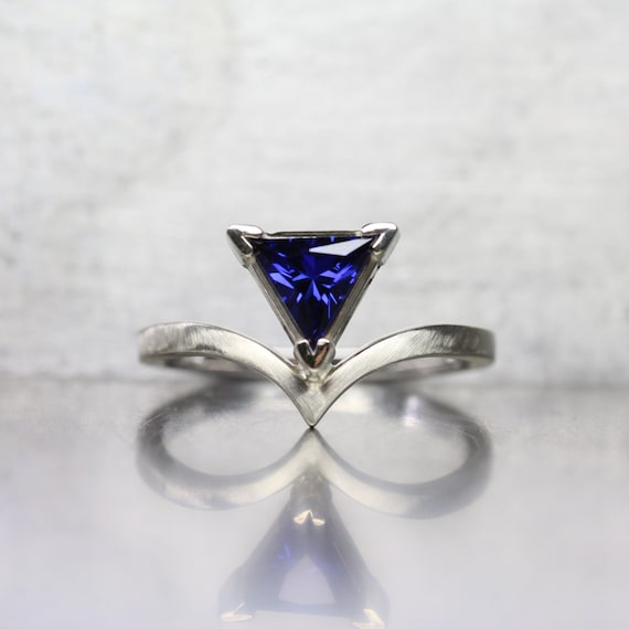 Trillion Cut Lab Created Sapphire Engagement Or Fashion Ring 14k White Gold Modern Cobalt Blue Conflict Free Gemstone Triangle - Kobaltblau