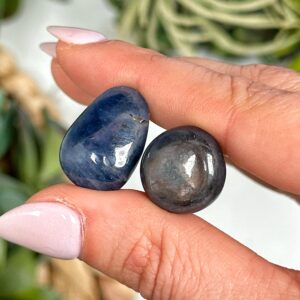Blue Sapphire Tumble | S, M, L | - No. 343 (polished Crystal Pocket Stone, Throat Chakra, Healing Stone)