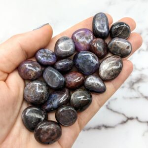 Sapphire Corrundum Grade A Tumbled Stone #lv1427