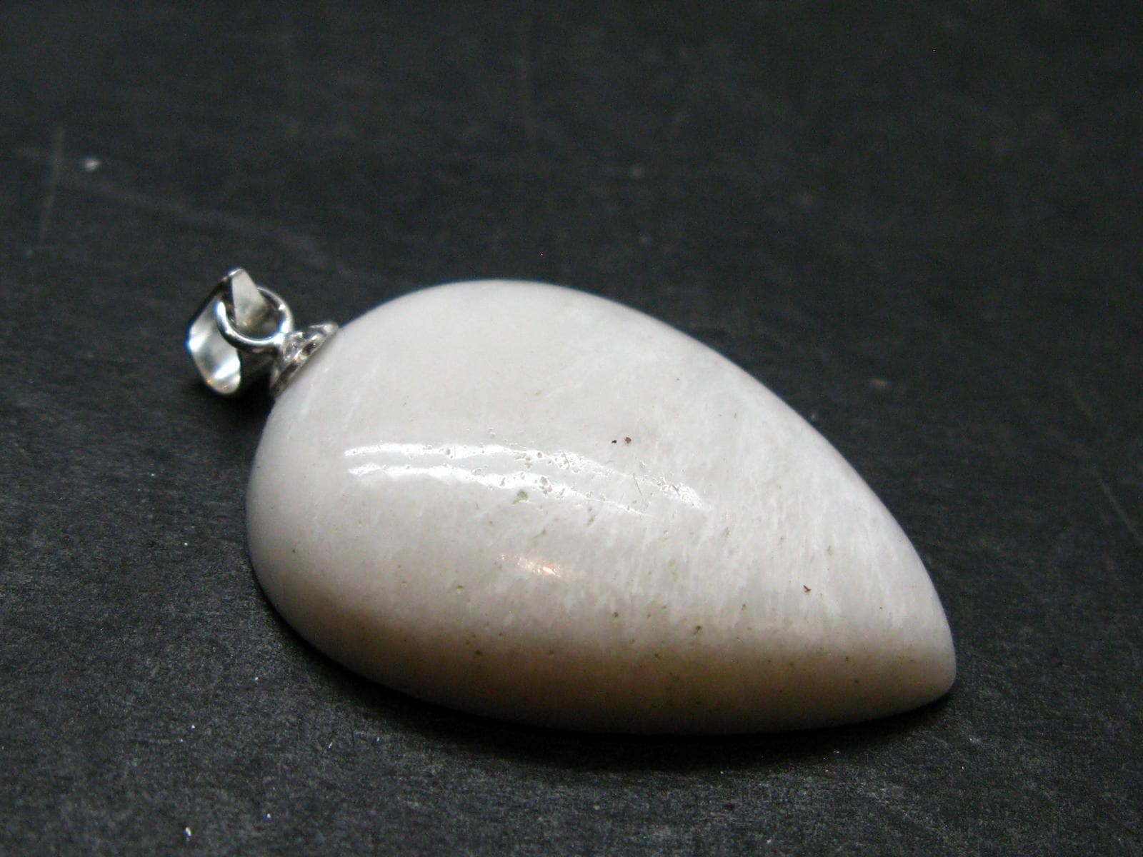 Scolecite Silver Plated Pendant From India - 1.3" - 4.16 Grams Scolecite Silver Plated Pendant From India - 1.3" - 4.16 Grams