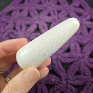 Scolecite Wand Crystal high quality White polished tapered rounded ends altar tool Small Massage wand India zeolite