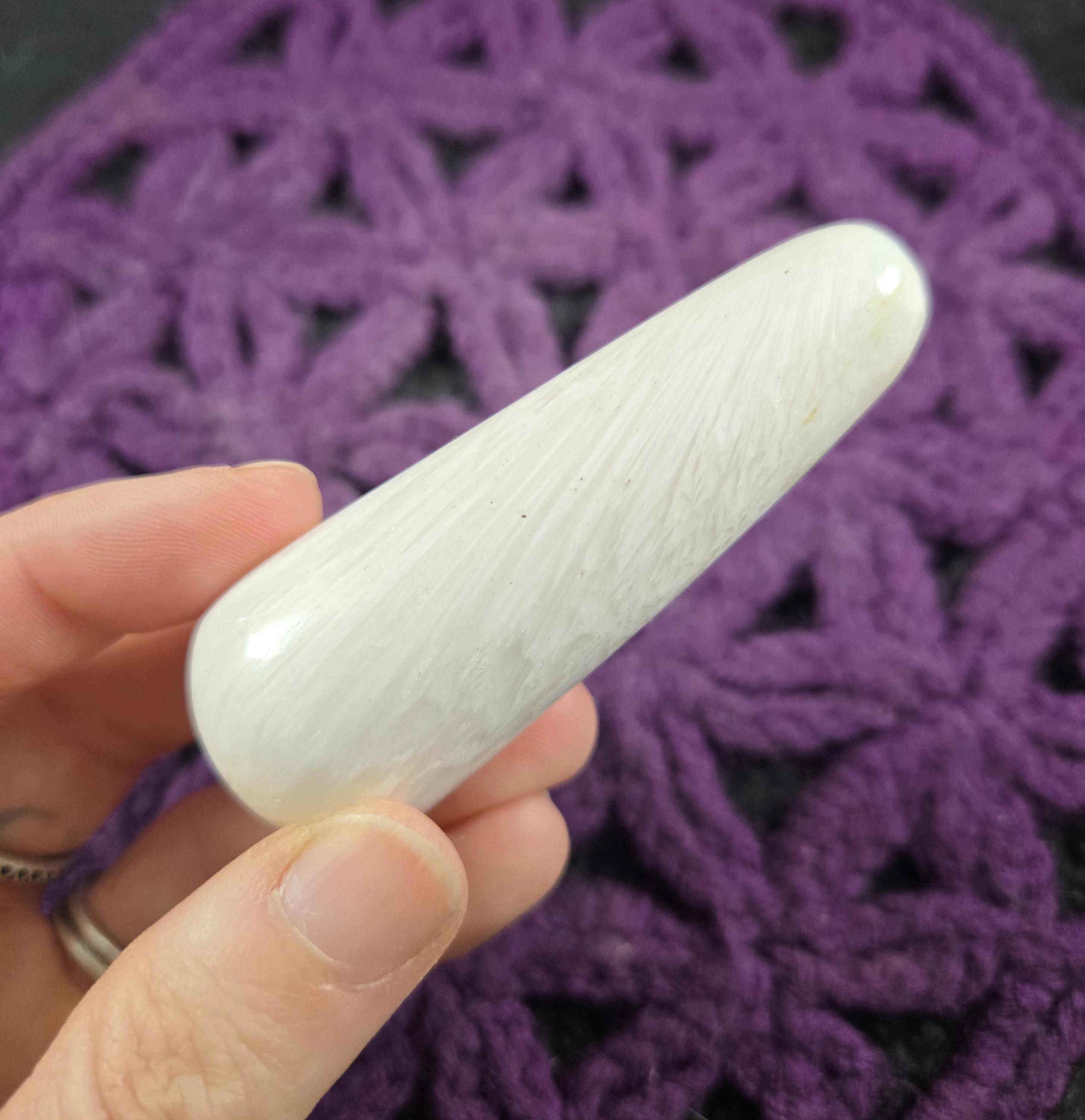 Scolecite Wand Crystal High Quality White Polished Tapered Rounded Ends Altar Tool Small Massage Wand India Zeolite