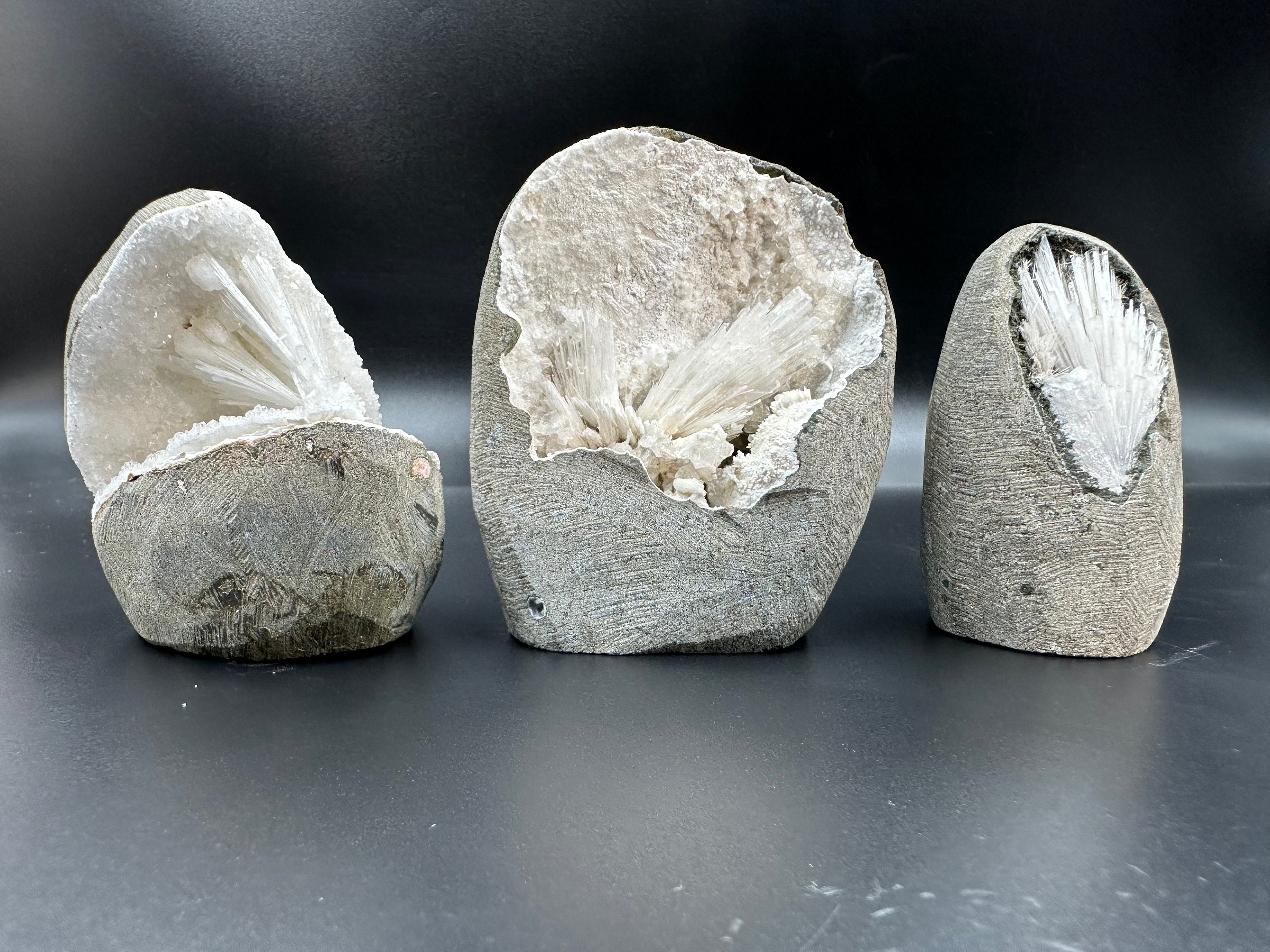 Natural Scolecite Flower Geode Set: Home Decor Crystals (670 Grams) Natural Scolecite Flower Geode Set: Home Decor Crystals (670 Grams)