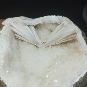 Natural Scolecite & Quartz Geode Cluster: Display Piece Natural Scolecite & Quartz Geode Cluster: Display Piece