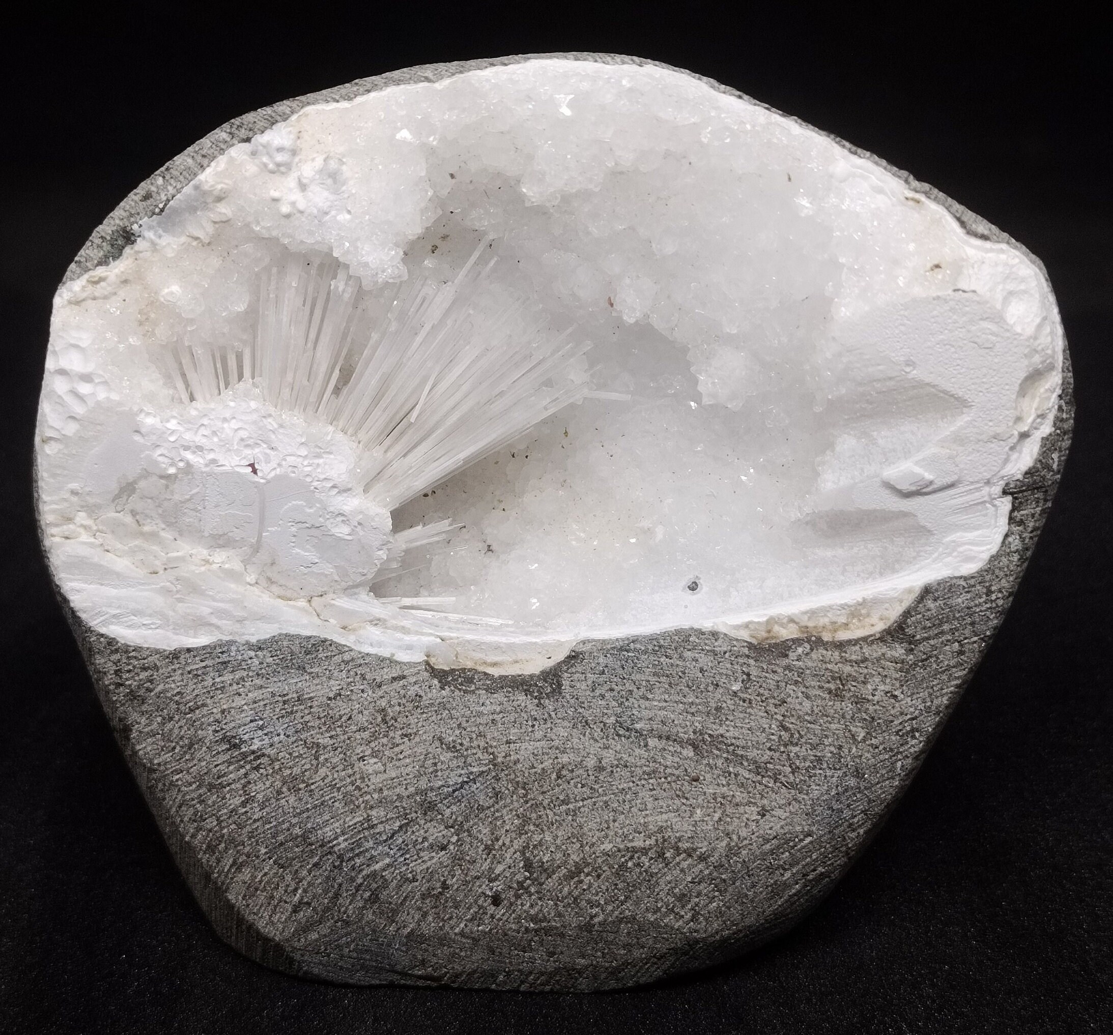 Natural Scolocite Flower With Scolecite Geodes, Home Decoration Display Piece