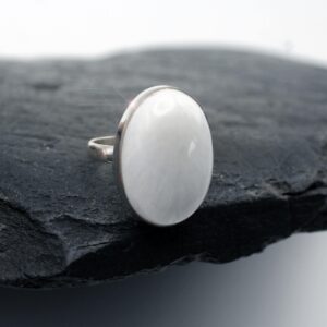 Vanilla Frost - Genuine Scolecite Sterling Silver Ring - Size 10