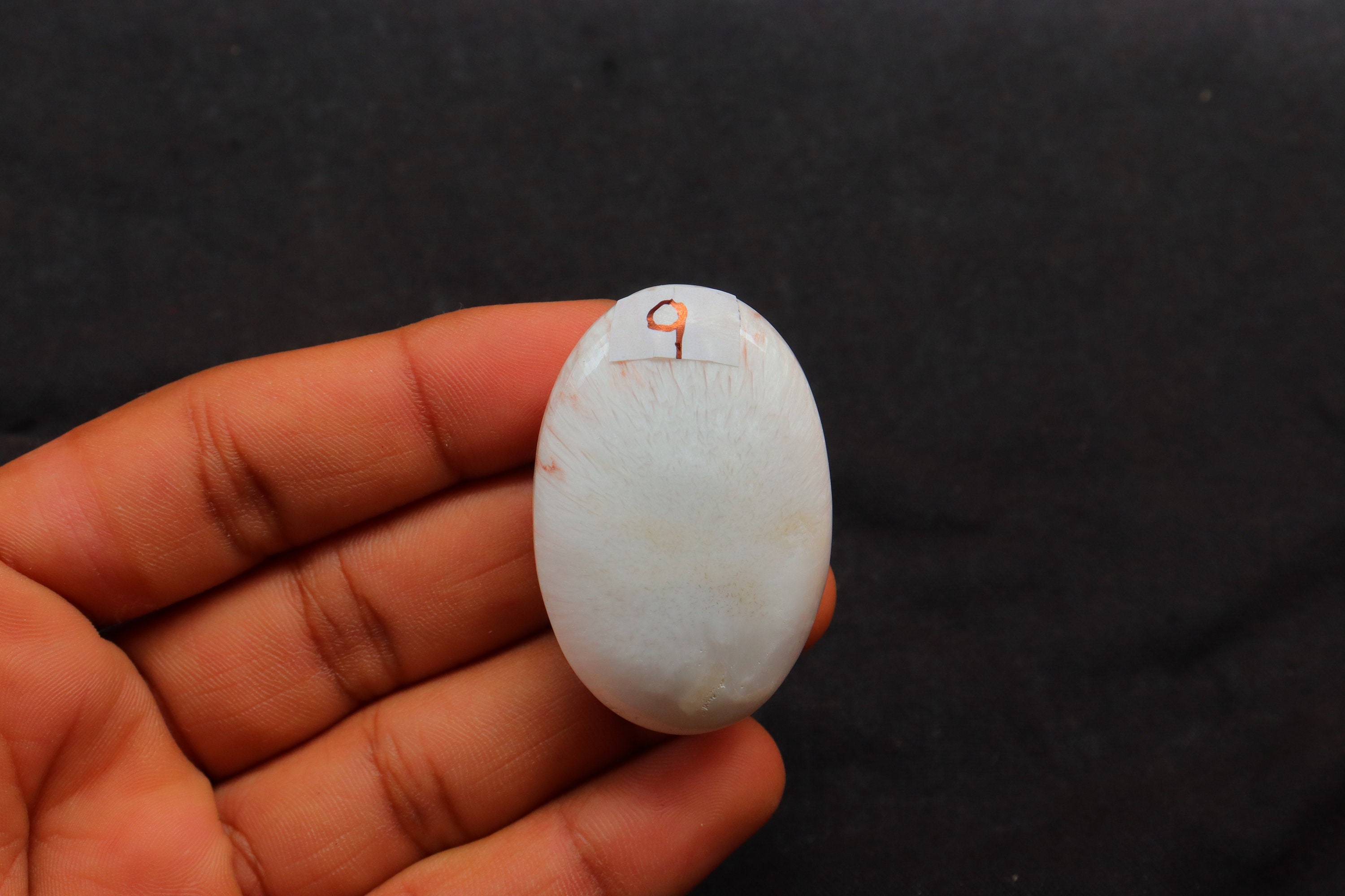 Small Size Scolecite Palm Stone, Scolecite Piece, Scolecite Palmstone Scolecite Stone, Calming Stone Meditation Stone, Scolecite Heart Stone