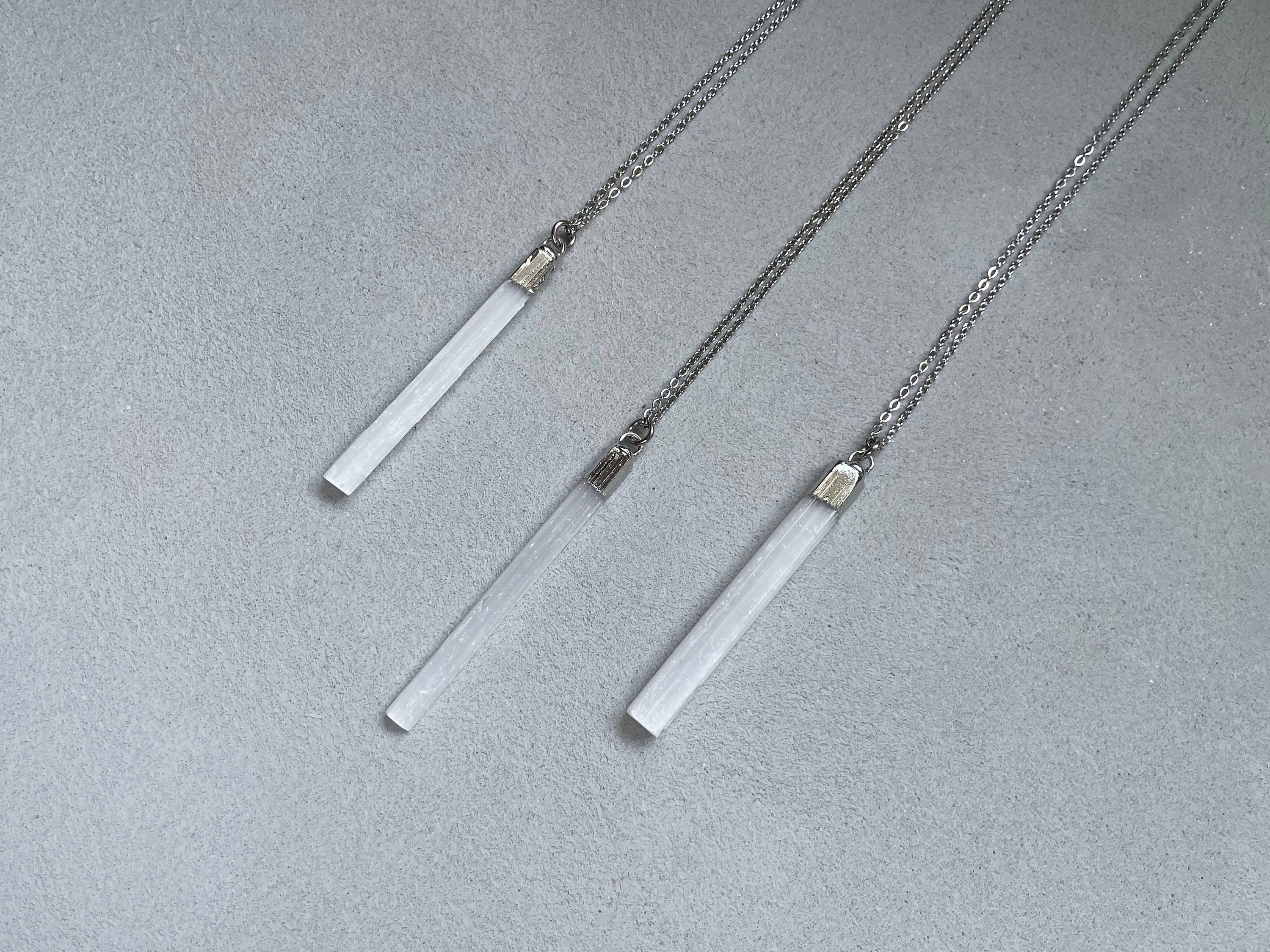 Selenite Silver Necklace, Raw Selenite Pendant, Natural Selenite Stick Pendant Necklace, Layering Necklace, Raw Selenite Crystals Pendant