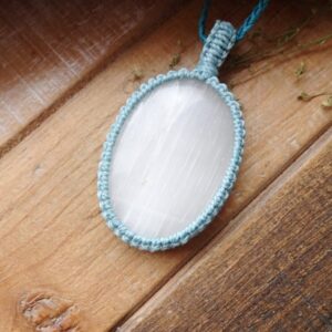 White Selenite Macrame Pendant, Beauty Angel Wing Jewelry, Wedding Macrame Necklace, Bohemian Style Necklace