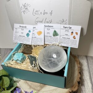 Good Luck Crystal Charging Kit: Selenite Bowl, Raw Stones Gift Set Good Luck Crystal Charging Kit: Selenite Bowl, Raw Stones Gift Set