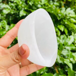 Large Selenite Crystal Bowl: Carved Satin Spar, Raw Crystal (480g) Large Selenite Crystal Bowl: Carved Satin Spar, Raw Crystal (480g)