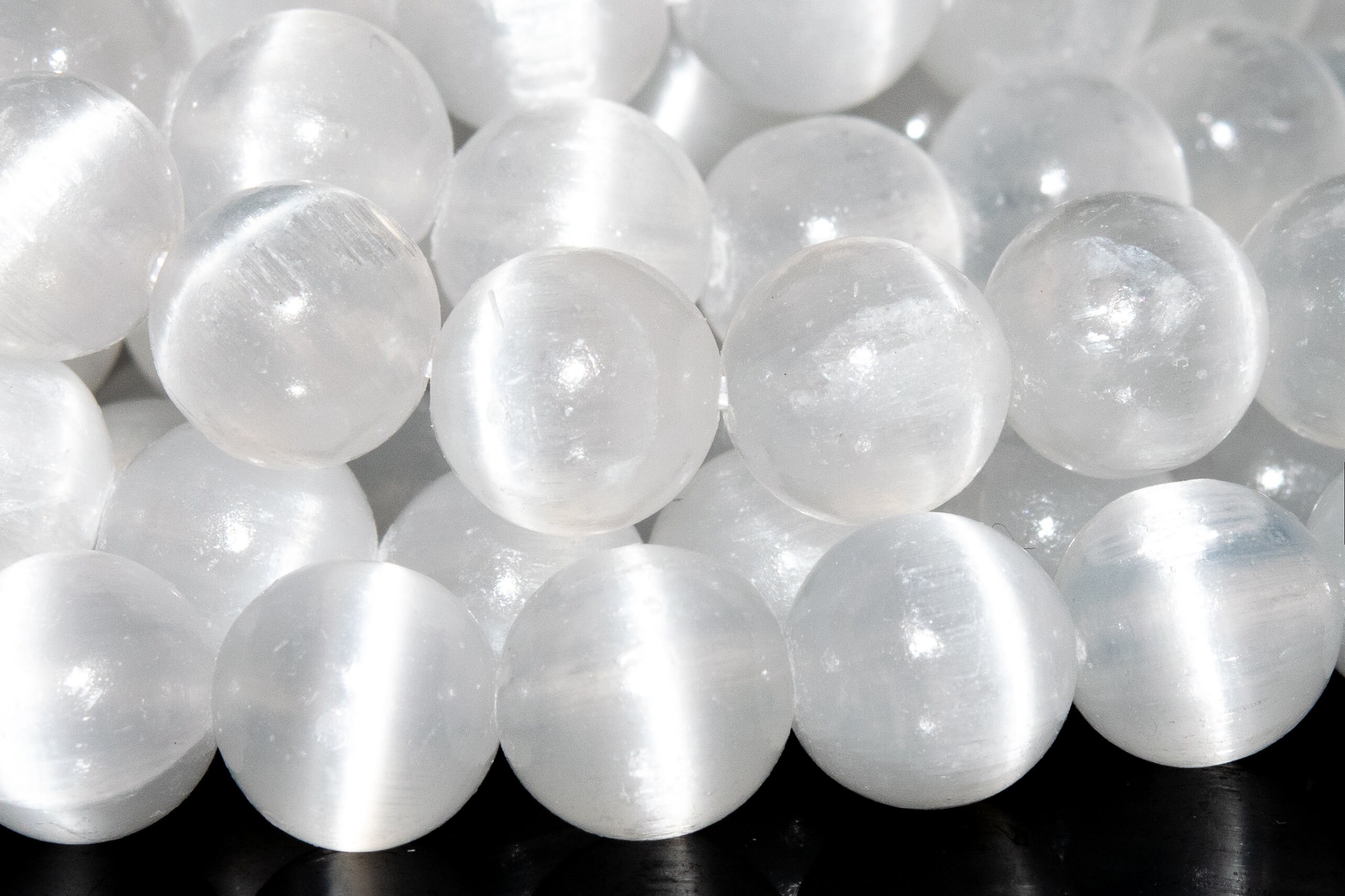 Genuine Natural Selenite Gemstone Beads 8mm White Cat's Eye Selenite Round Aaa Quality Loose Beads (115984)