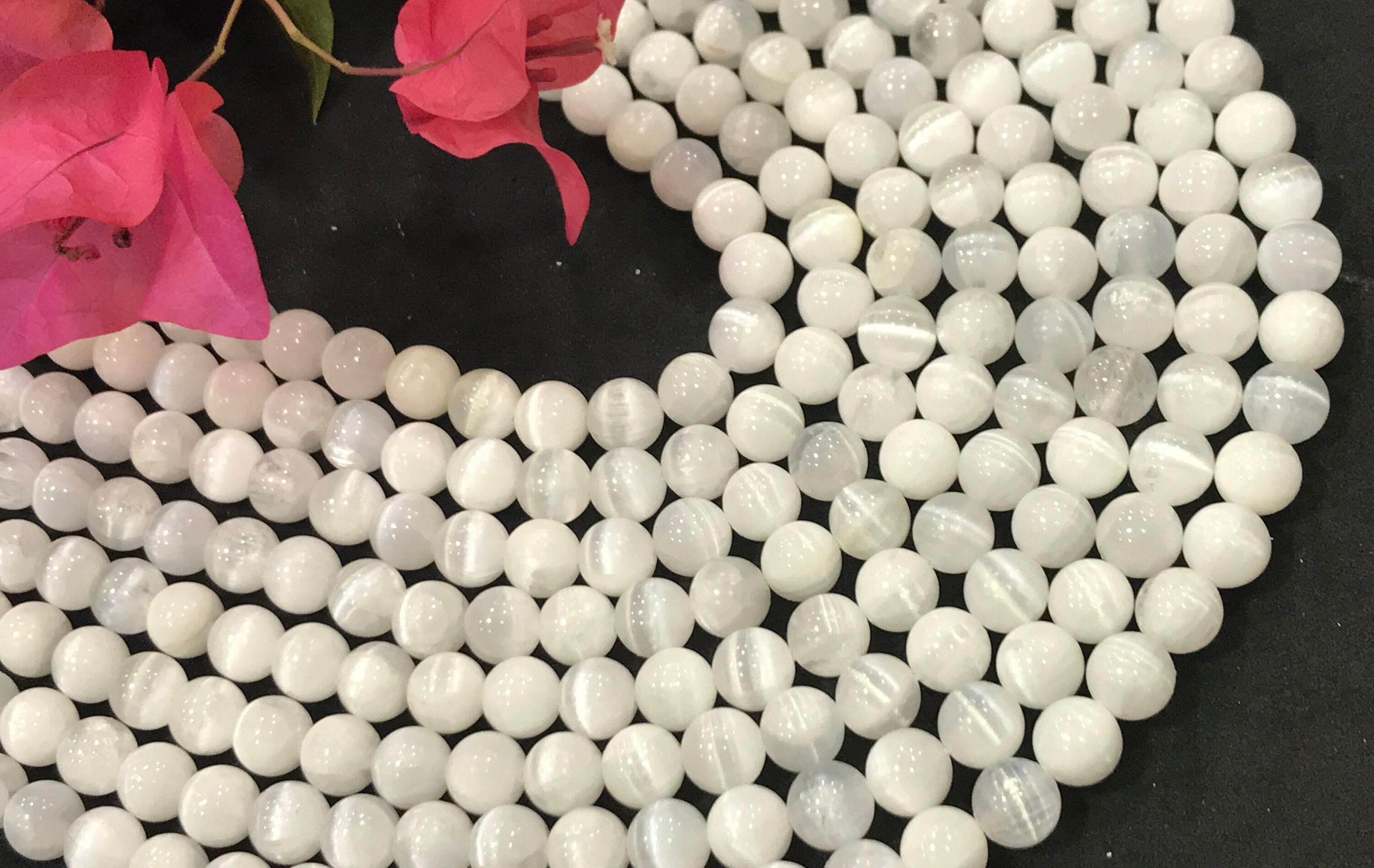 Natural Selenite Round Beads 8 Mm Beads For Sale High Quality Beads 15 Inches Mala Beads Gemstone Beads, Wholesaler Selenite Round Beads
