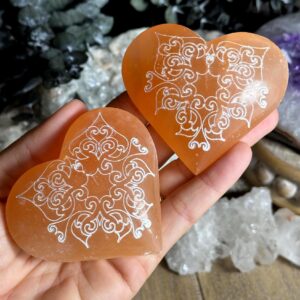 Peach Selenite Satin Spar Heart, Healing Stone, Love Stone Peach Selenite Satin Spar Heart, Healing Stone, Love Stone
