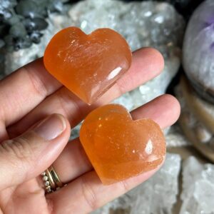 Peach Selenite Satin Spar Heart, Healing Stone, Love Stone Peach Selenite Satin Spar Heart, Healing Stone, Love Stone