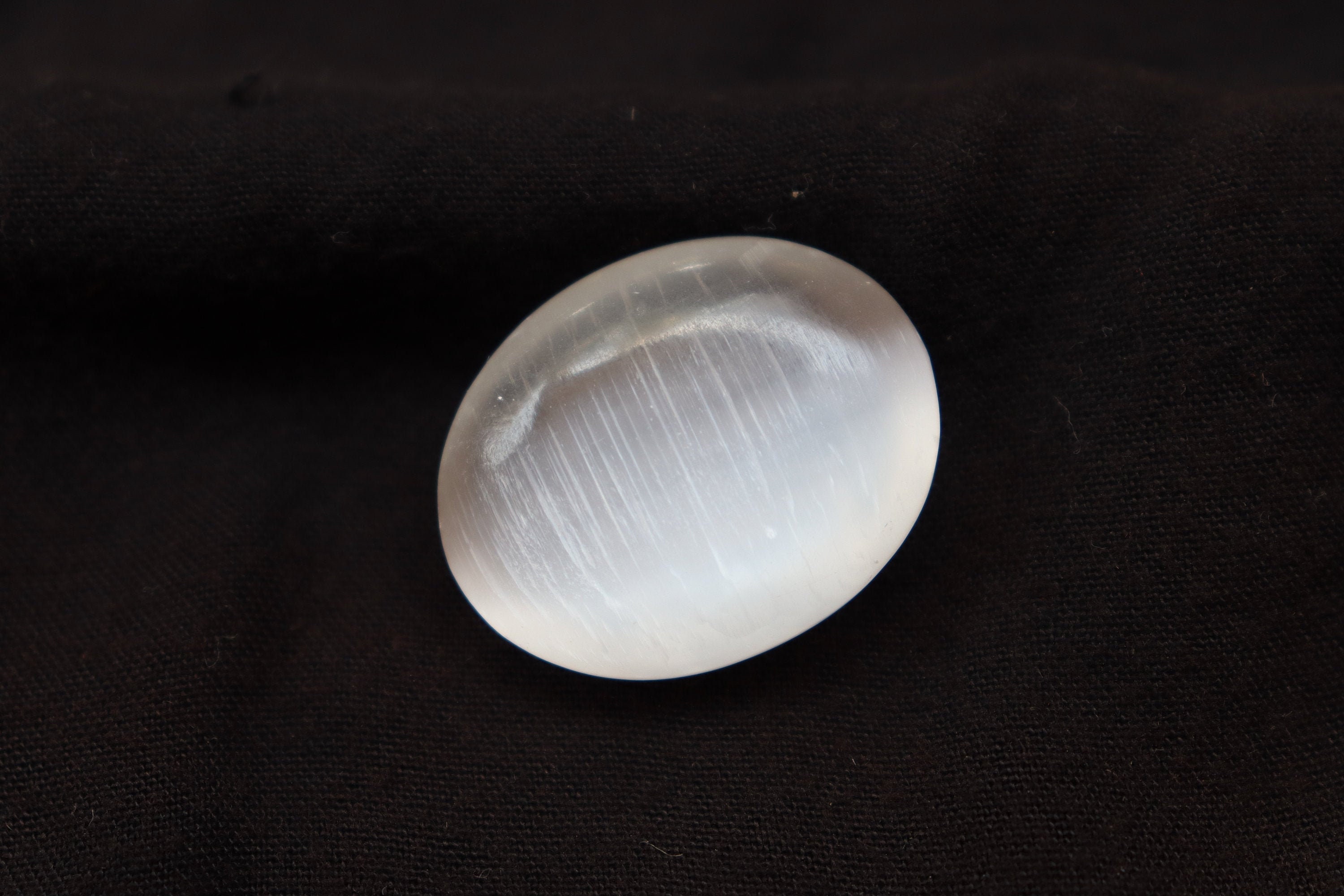 Polished Selenite Palmstone, Selenite Palmstone Crystals, Selenite Polished Crystal, Selenite Crystal, Selenite Pocket Stone, 35mm Palmstone