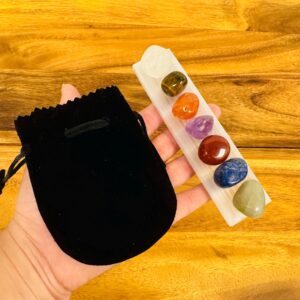 Selenite Charging Station Plate With 7 Chakra Tumbled Stone Set & Velvet Pouch, 6 Inches