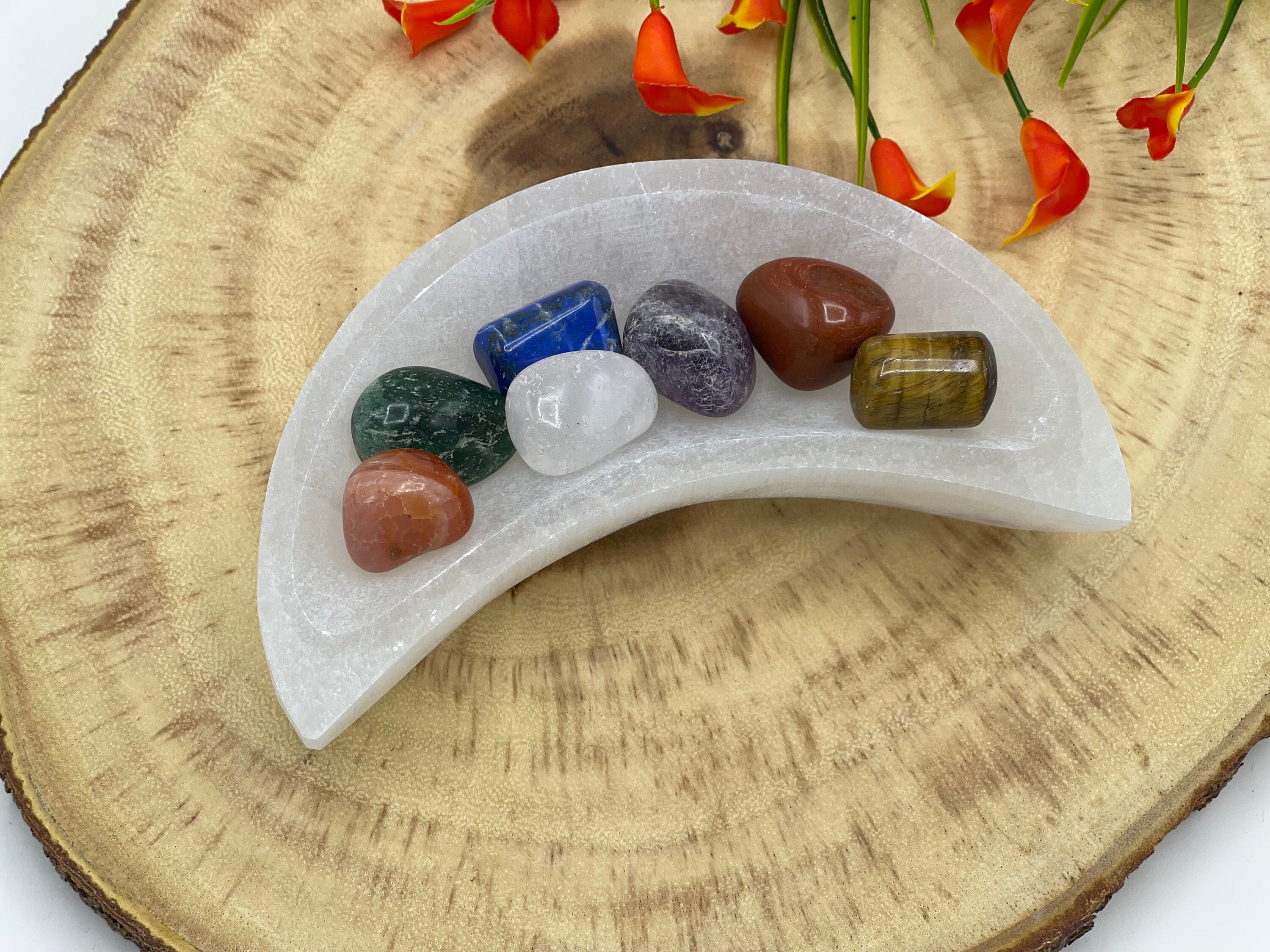 Selenite Moon Shape Bowl With 7 Chakra Tumbled Stones And Velvet Pouch, 6" (15 Cm) Selenite Moon Shape Bowl With 7 Chakra Tumbled Stones And Velvet Pouch, 6" (15 Cm)