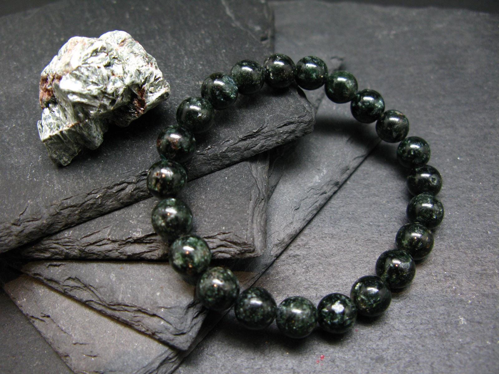 Seraphinite Clinochlore Genuine Bracelet ~ 7 Inches  ~ 8mm Round Beads