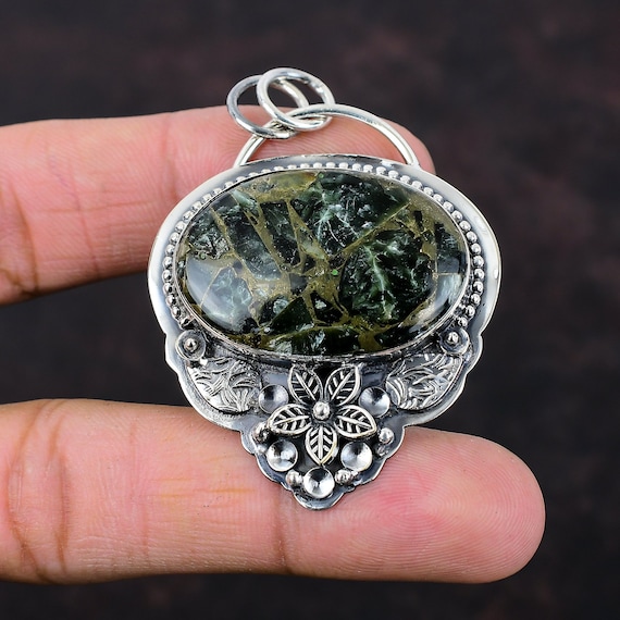 Handmade Seraphinite Sterling Silver Pendant: Flower Jewelry Gift