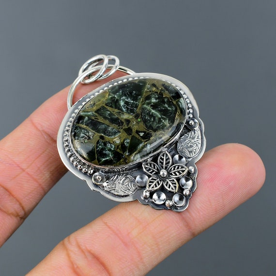 Handmade Seraphinite Sterling Silver Pendant: Flower Gemstone Jewelry