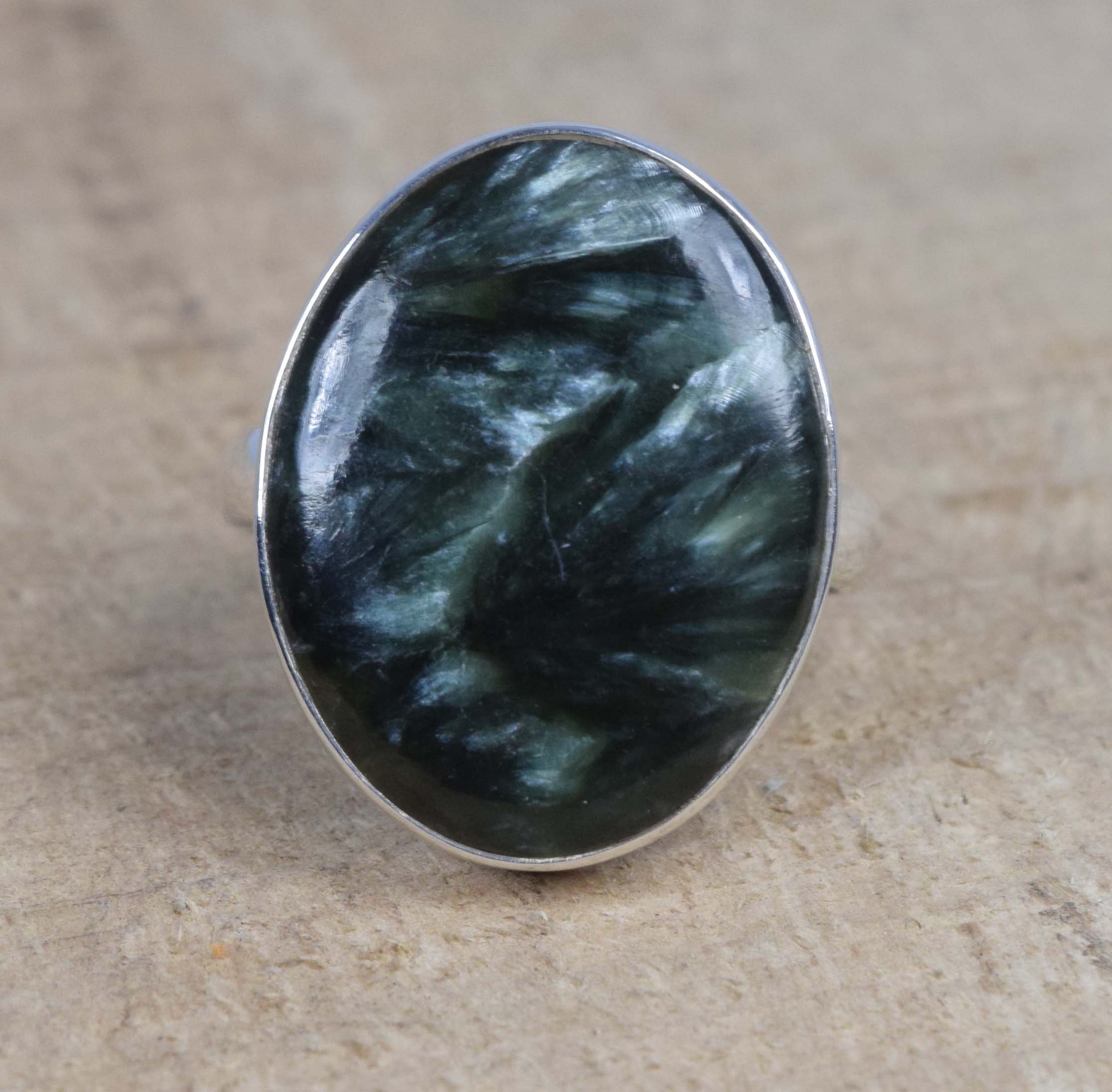 Seraphinite 925 Sterling Silver Ring: Handmade Oval Gemstone