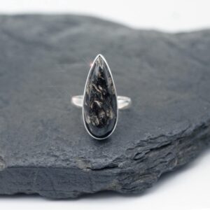 Ebony Flame - Black Seraphinite Sterling Silver Ring - Size 8