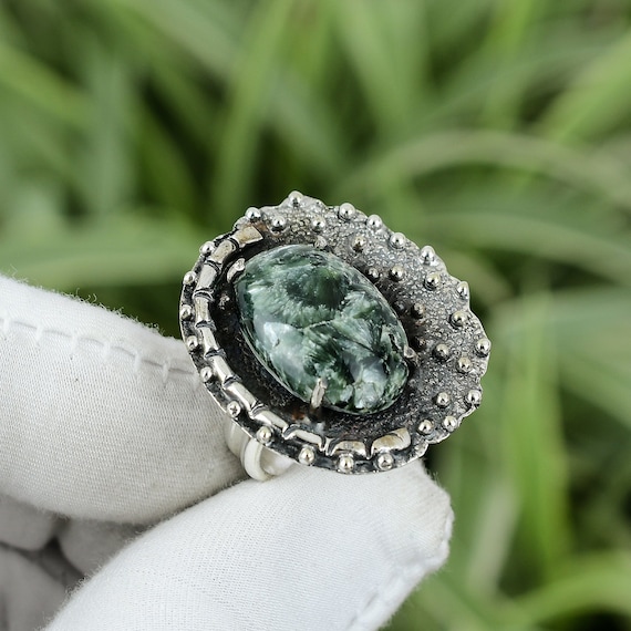 Seraphinite Ring: Oval Gemstone, Sterling Silver, Size 7.25