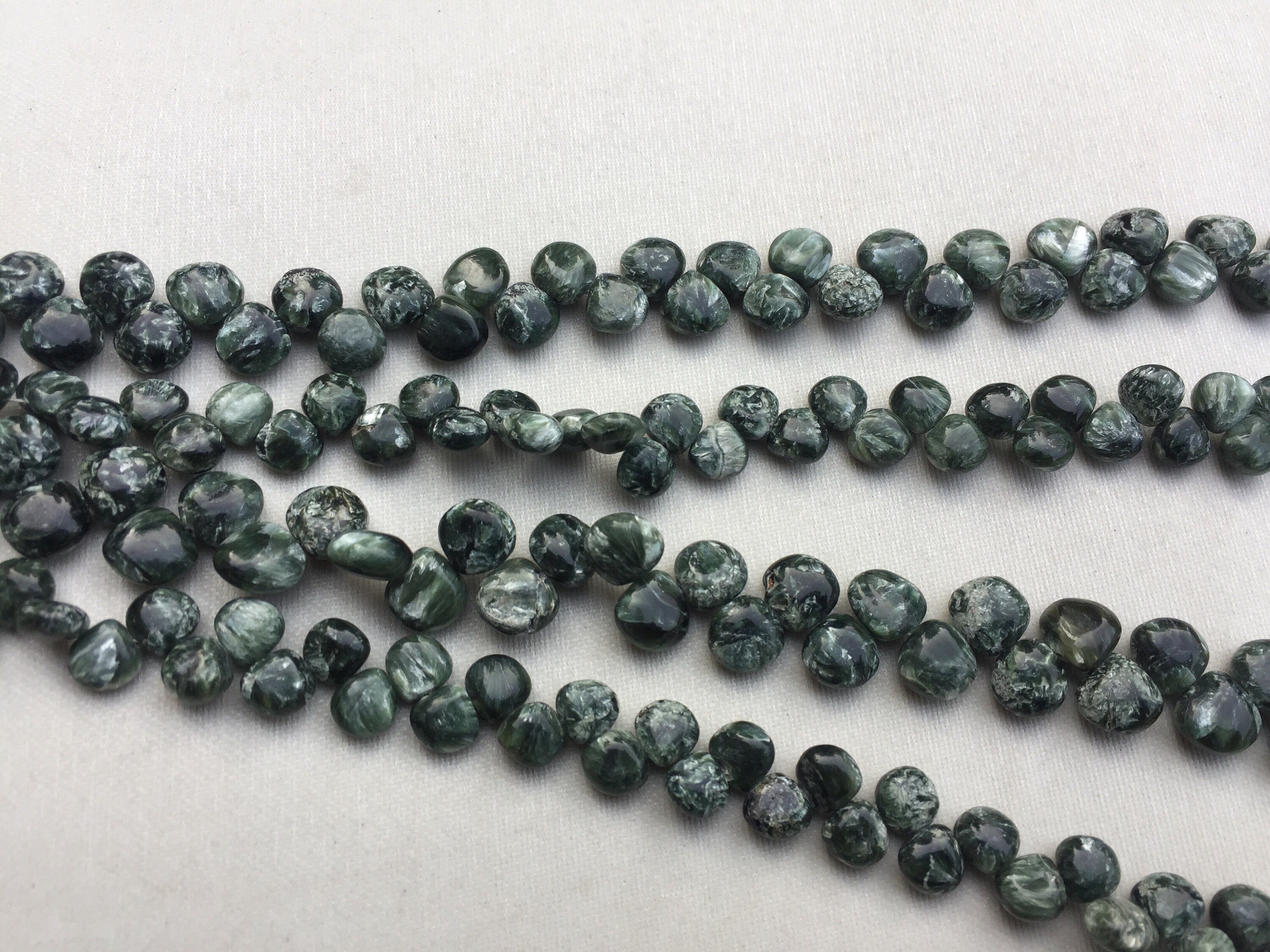 Bead Seraphinite Green Plain Heart Shape 7-8mm 8" Each Bead Seraphinite Green Plain Heart Shape 7-8mm 8" Each