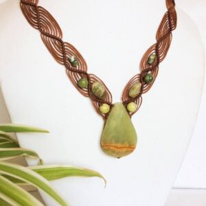 Serpentine Macrame Necklace, Green Stone Macrame Necklace, Teardrop Serpentine Necklace, Green Stone Necklace, Macrame Jewelry, Earth Tones