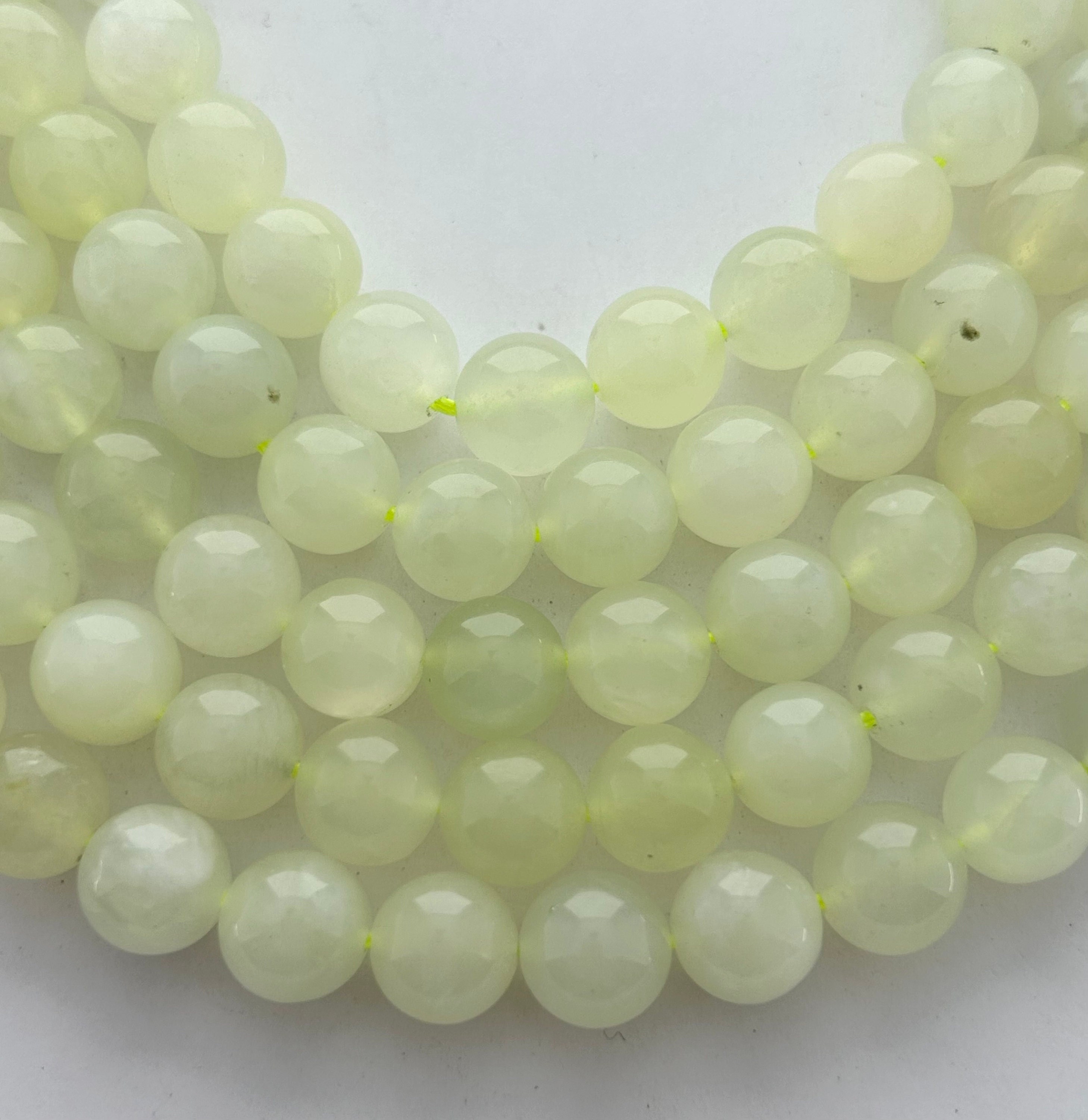 10mm Serpentine Gemstone Beads. 15” Strand Of Lemon-lime Green Jade Beads, About 38 Per Strand.