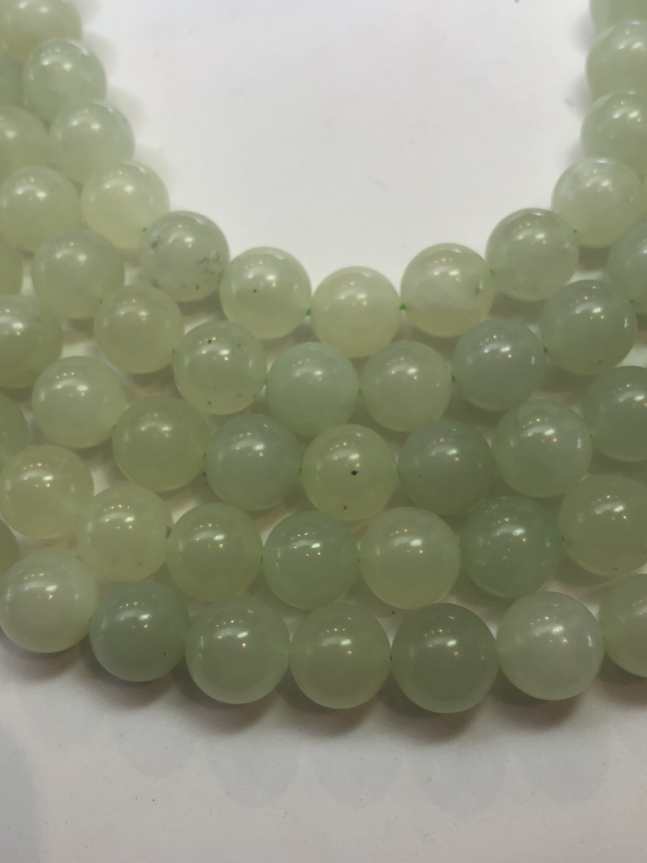 14mm Serpentine Gemstone Beads. Full 15" Strand Of High Grade Beads, About 28 Per Strand. Light Green "jade". Also Called New Jade.