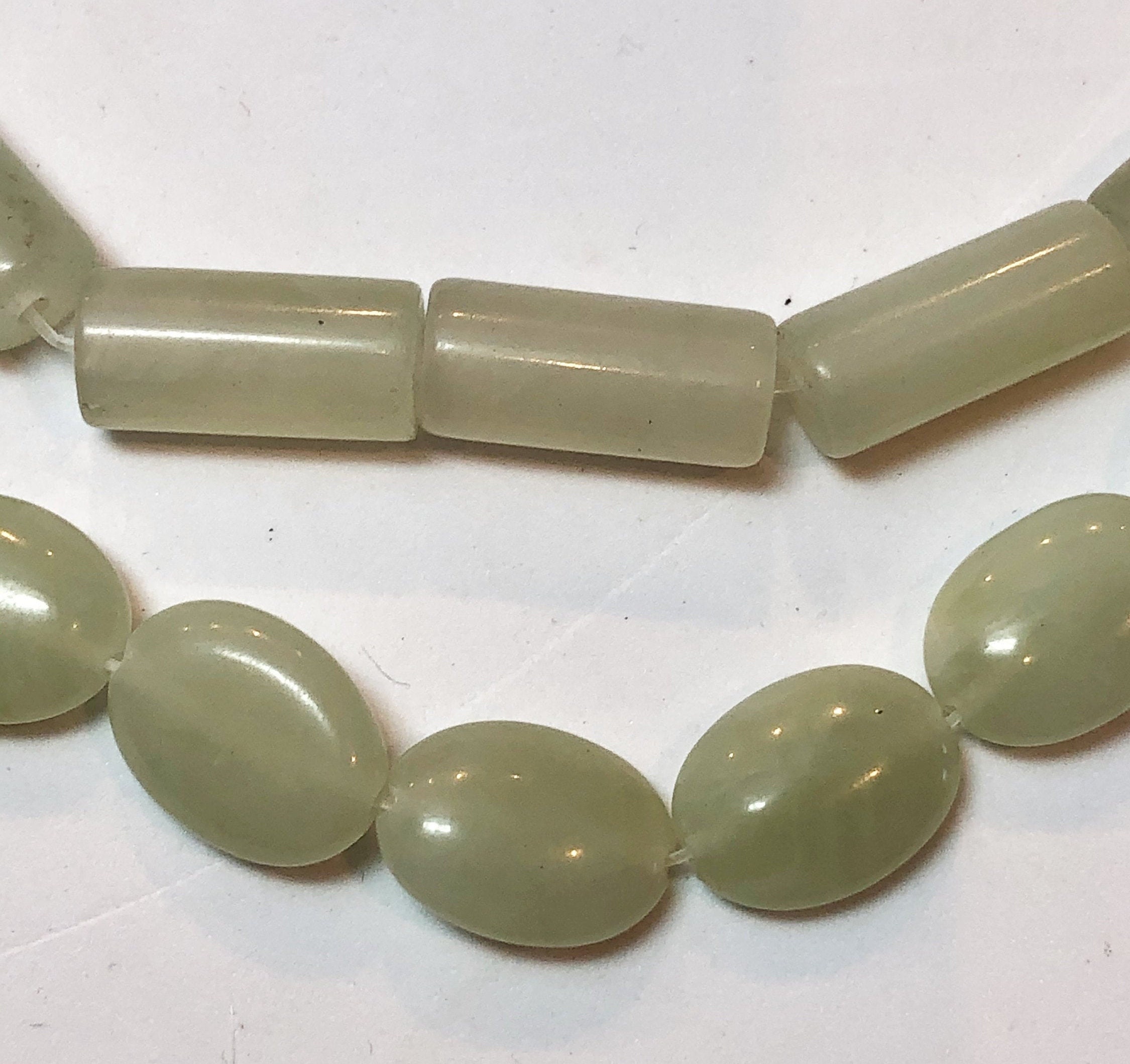 Serpentine Gemstone Beads. Full 15" Strands Of A/aa Grade Beads, Available In 2 Shapes: 10x14mm Oval And 8x18mm Tube. New Jade