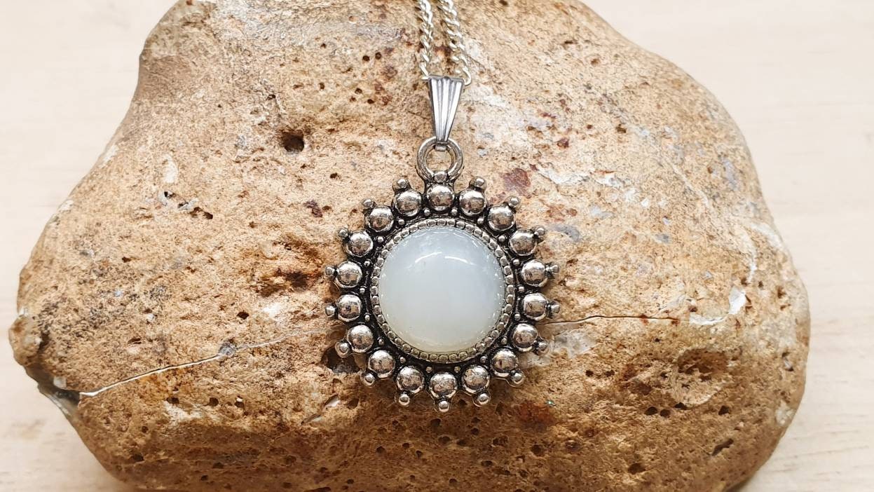 Round Boho New Jade Pendant Necklace. Boho Chic Green Serpentine Necklaces For Women. Reiki Jewelry Uk. Silver Plated. 12mm Stone.