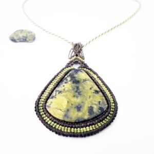 Serpentine teardrop pendant Serpentine teardrop pendant