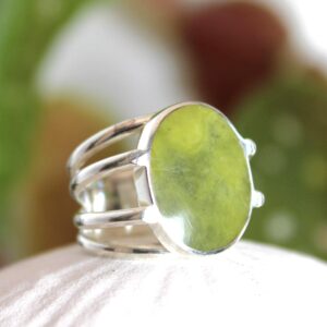 Green Serpentine Sterling Silver Ring, Natural Stone, Size 7 Green Serpentine Sterling Silver Ring, Natural Stone, Size 7