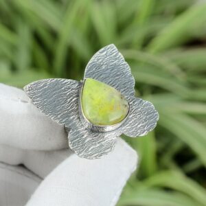 Handmade Australian Serpentine Ring: 925 Sterling Silver, Size 6.25 Handmade Australian Serpentine Ring: 925 Sterling Silver, Size 6.25