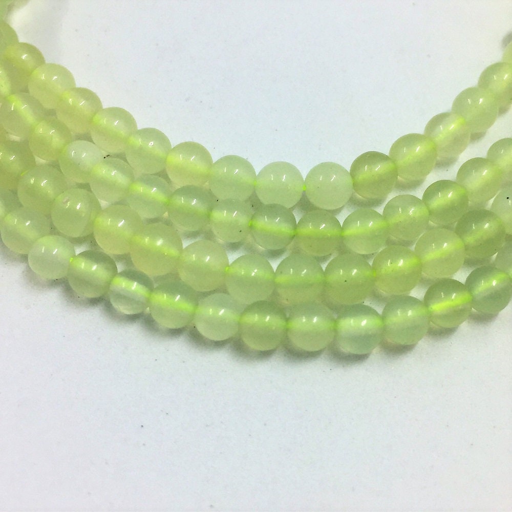 4mm Round Serpentine/new Jade Gemstone Beads. 15" Strand Of Light Green Transparent Beads, About 90 Per Strand. Light Green "jade". 4mm Round Serpentine/new Jade Gemstone Beads. 15" Strand Of Light Green Transparent Beads, About 90 Per Strand. Light Green "jade".