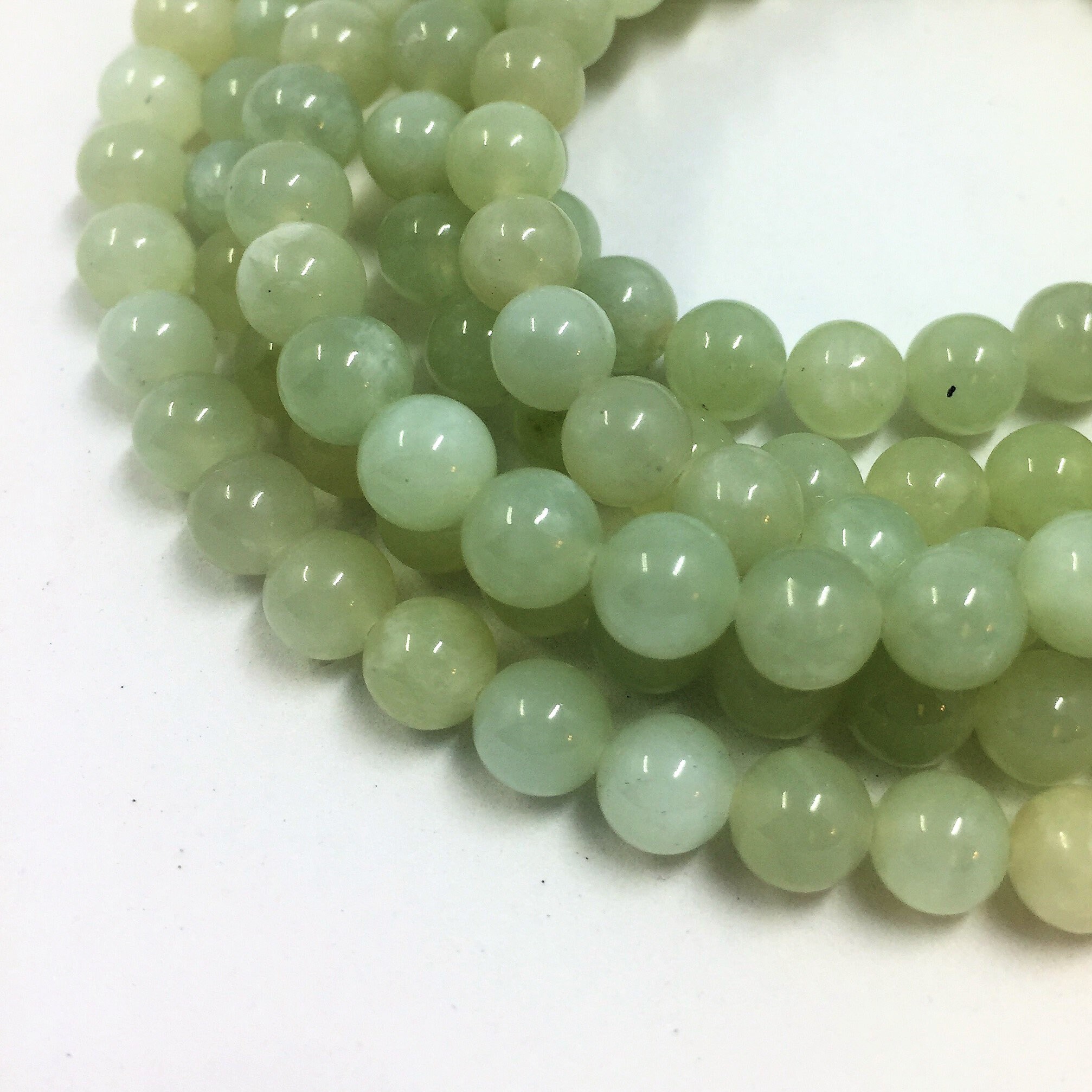 6mm Round Serpentine/new Jade Gemstone Beads. 15" Strand Of Round Light Green Transparent Beads, About 64 Per Strand. Light Green "jade".