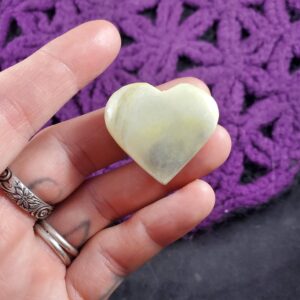 Infinite Serpentine Pocket Heart Light Green Stone Crystal Stones Crystals Polished Love Heart Shaped Chakra Pale Green Grey Serpentine Infinite Serpentine Pocket Heart Light Green Stone Crystal Stones Crystals Polished Love Heart Shaped Chakra Pale Green Grey Serpentine
