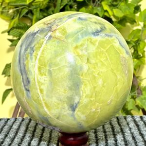 Large Green Serpentine Stone Sphere: Premiume Collection | Reiki Stone | Boho Decor.( 12.350KG ) Large Green Serpentine Stone Sphere: Premiume Collection | Reiki Stone | Boho Decor.( 12.350KG )