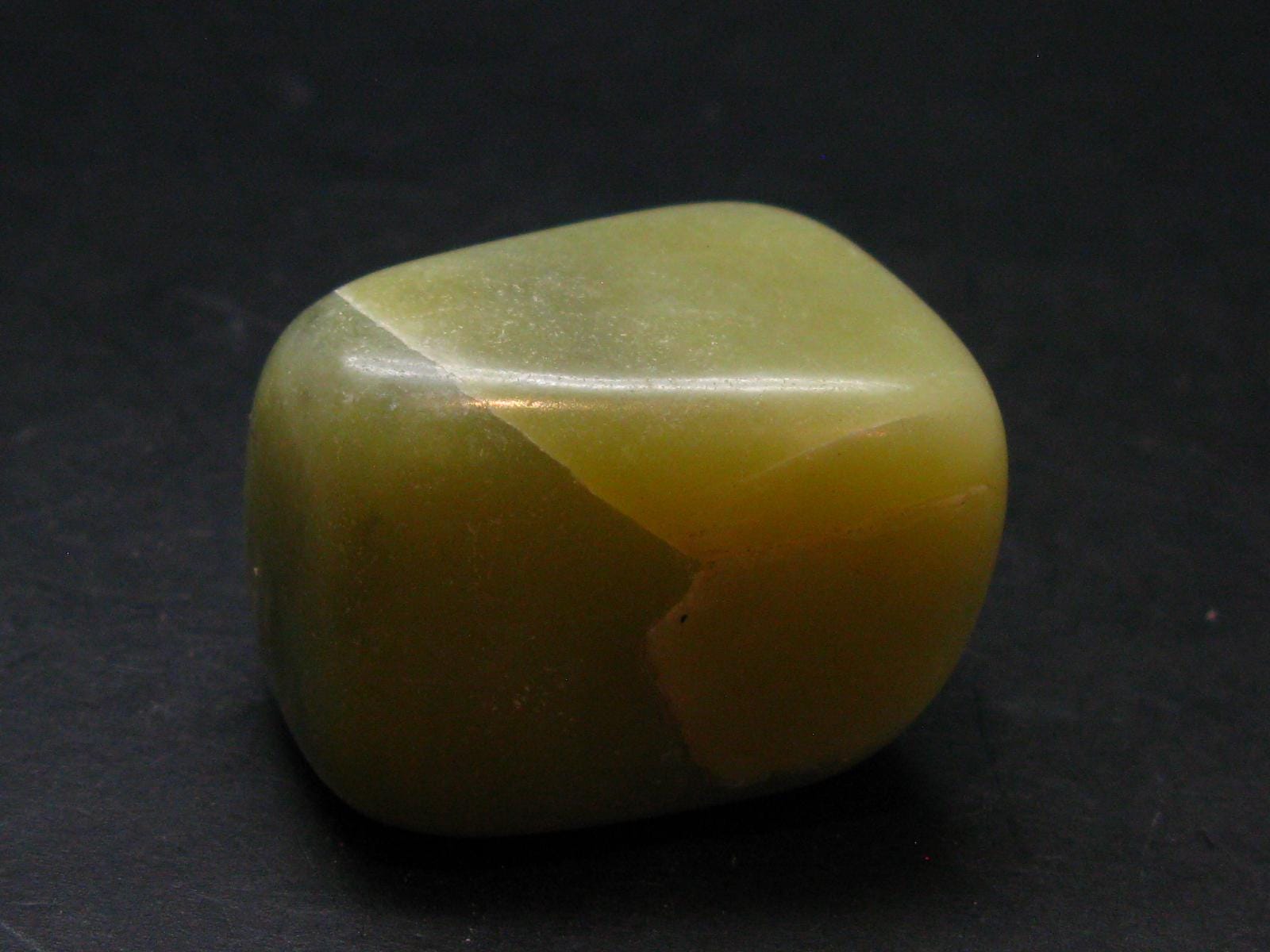 Healerite Serpentine Tumbled Piece From Usa - 1.4" Healerite Serpentine Tumbled Piece From Usa - 1.4"
