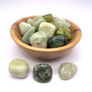 New Jade Tumbled Stone (serpentine) 15-25mm