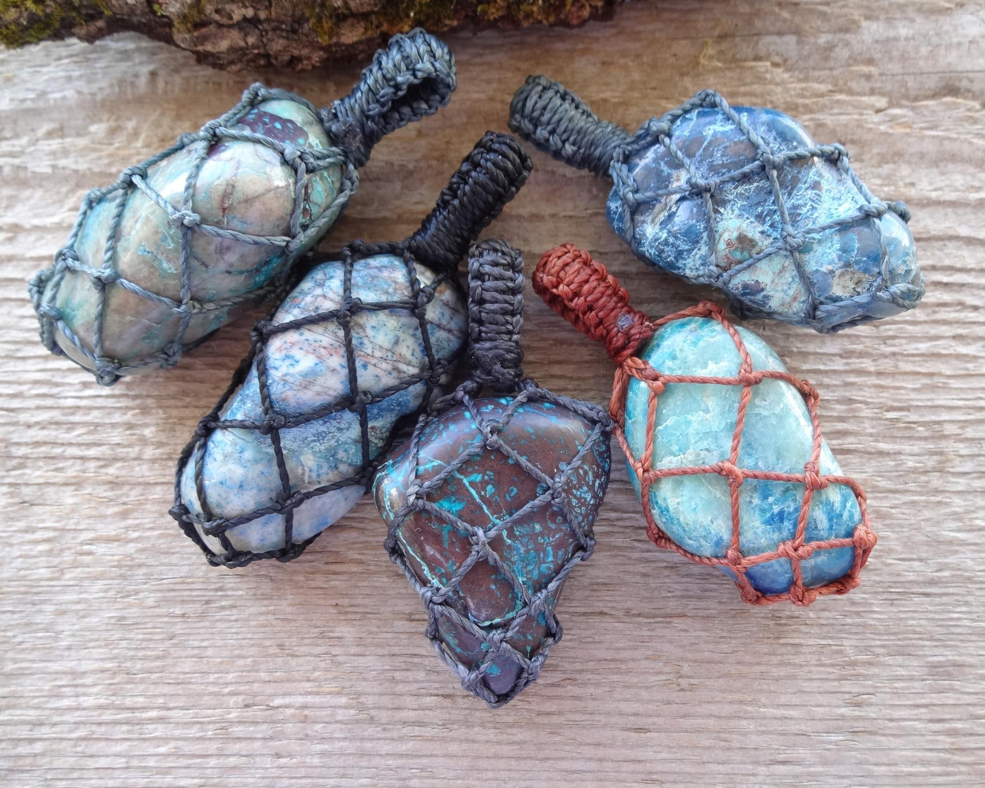 Rough Stone Shattuckite Macrame Necklace, Large Stone Pendant, Blue Gems Macrame Pendant Gift, Gemstone Pendants