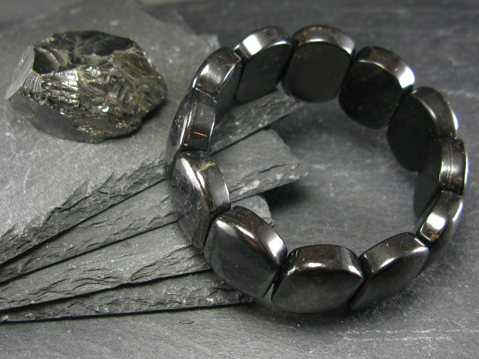 Shungite Genuine Bracelet ~ 7 Inches ~ 22mm Oval Beads