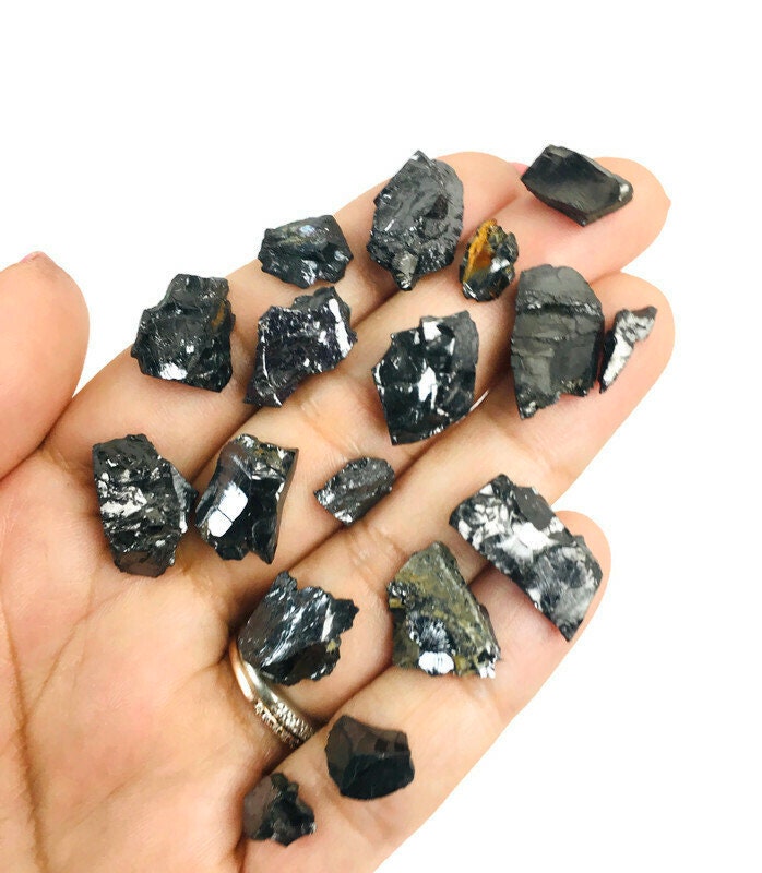 Elite Shungite: Small Raw Crystal Pieces (10g)