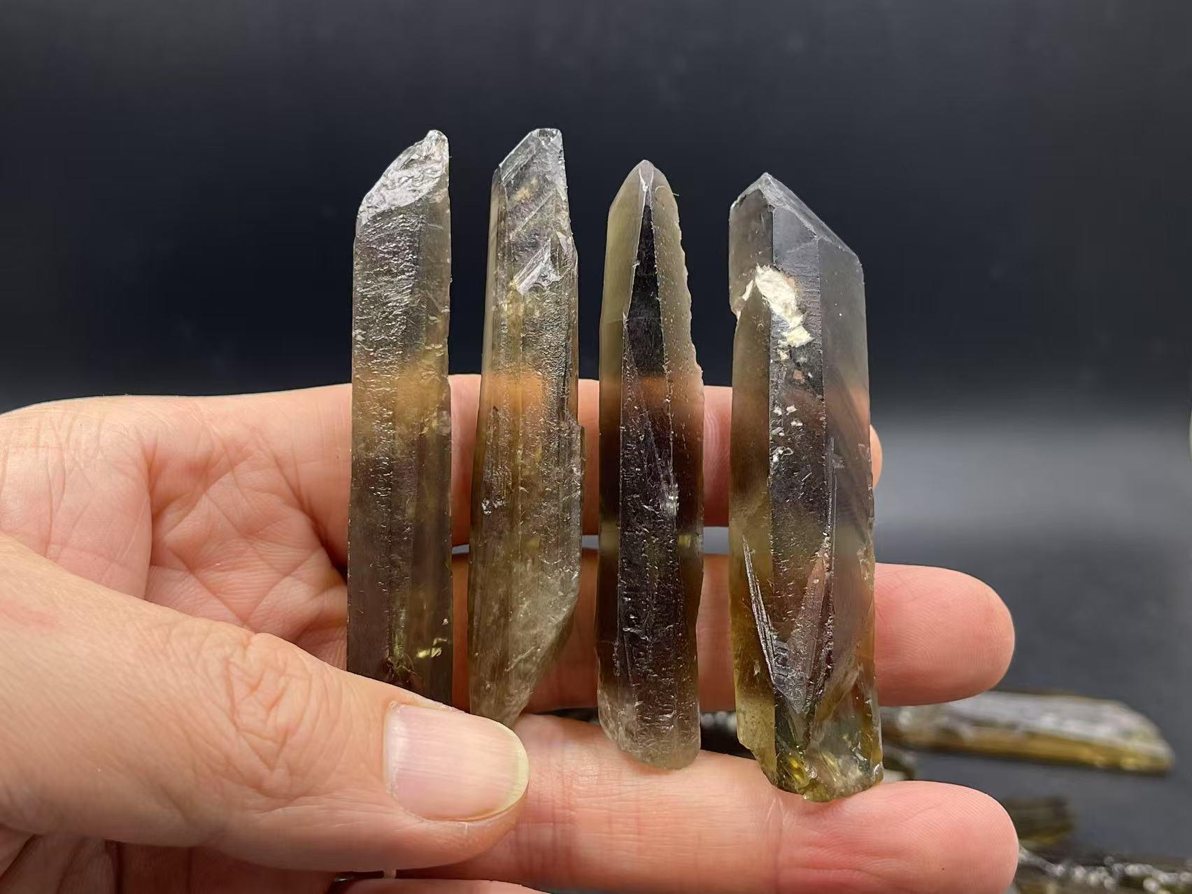 2"to3.5" Large Smoky Quartz Point Thick Raw Quartz Crystal Point Undrilled Smoky Rock Quartz Mystic Meditation Healing Cd